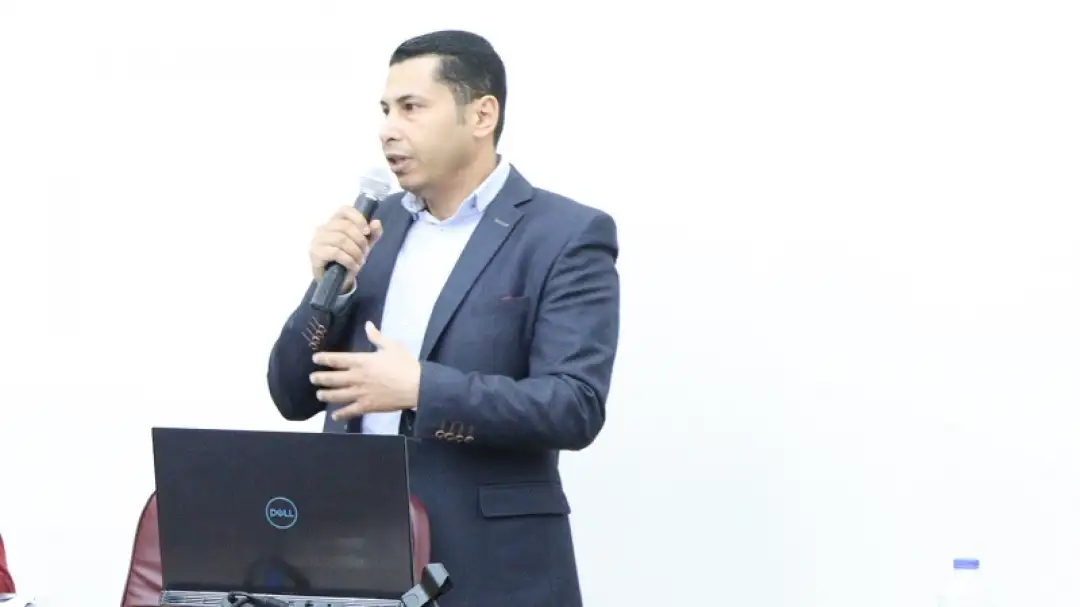احمد عتريس خلال ندوة الهيئة الوطنية للصحافة