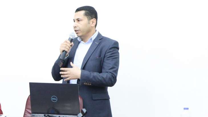 احمد عتريس خلال ندوة الهيئة الوطنية للصحافة