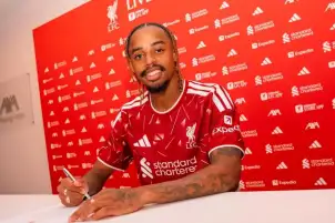 ليفربول يعلن رسميًا التعاقد مع باركولا بعقد طويل الأمد