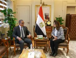 منال عوض ومحافظ الجيزة